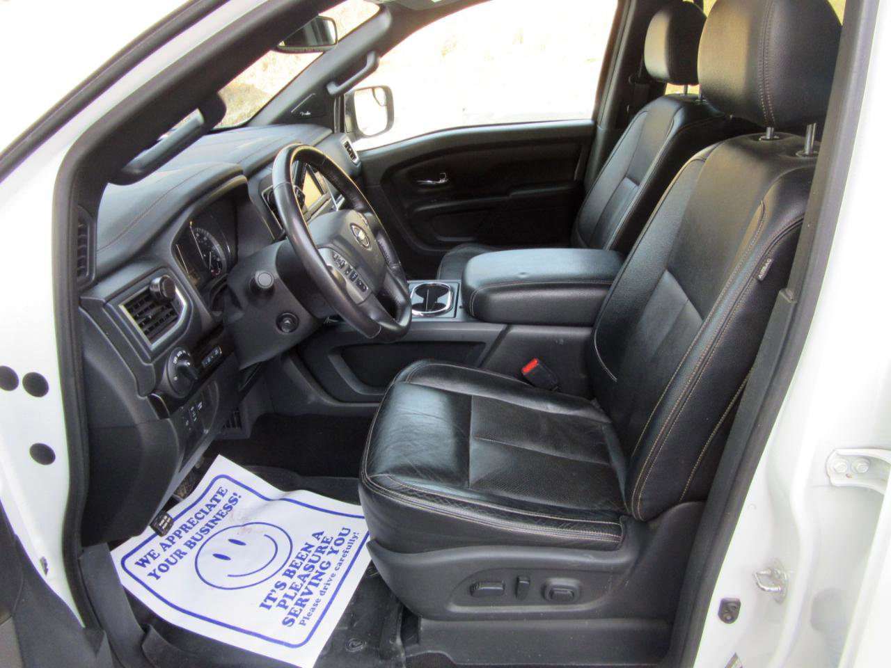 Used 2019 Nissan Titan SL w/ Midnight Edition AWD/4WD image 9