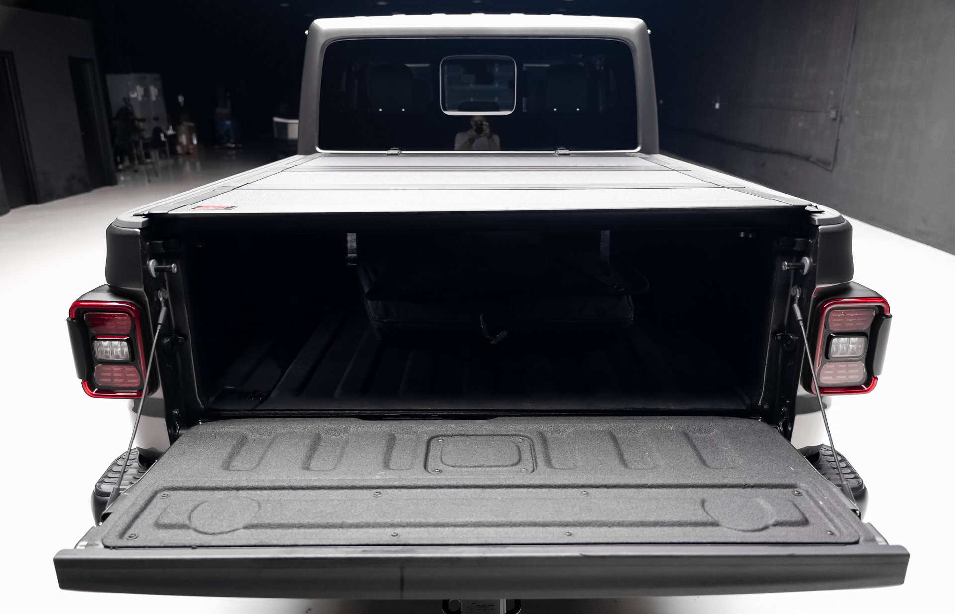 Used 2025 Jeep Gladiator Mojave w/ Steel Bumper Group AWD/4WD image 68