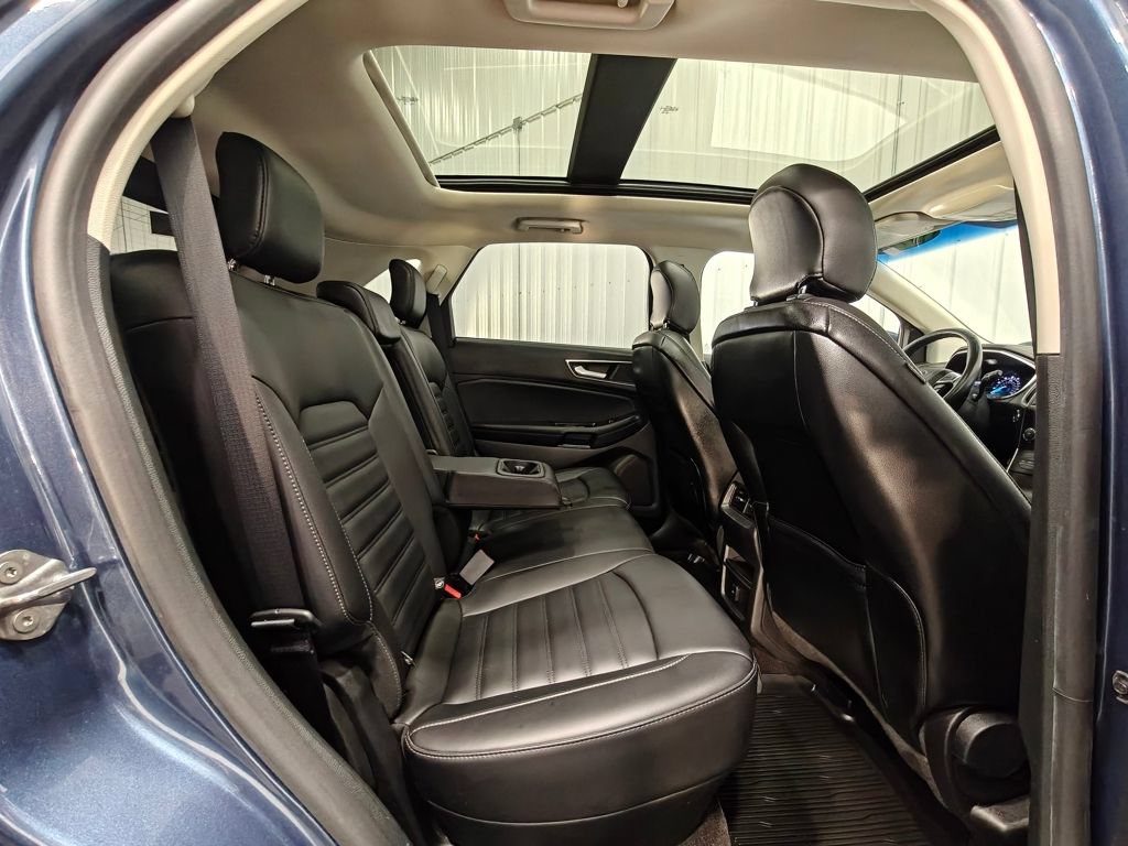 Used 2019 Ford Edge SEL w/ Equipment Group 201A AWD/4WD image 25