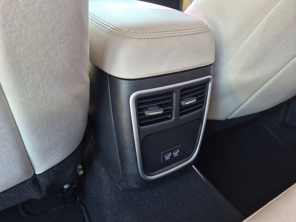 Used 2022 Chrysler 300 Touring w/ Sport Appearance Package image 24