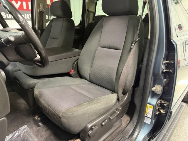 Used 2012 Chevrolet Silverado 2500 LT w/ Interior Plus Package AWD/4WD image 18