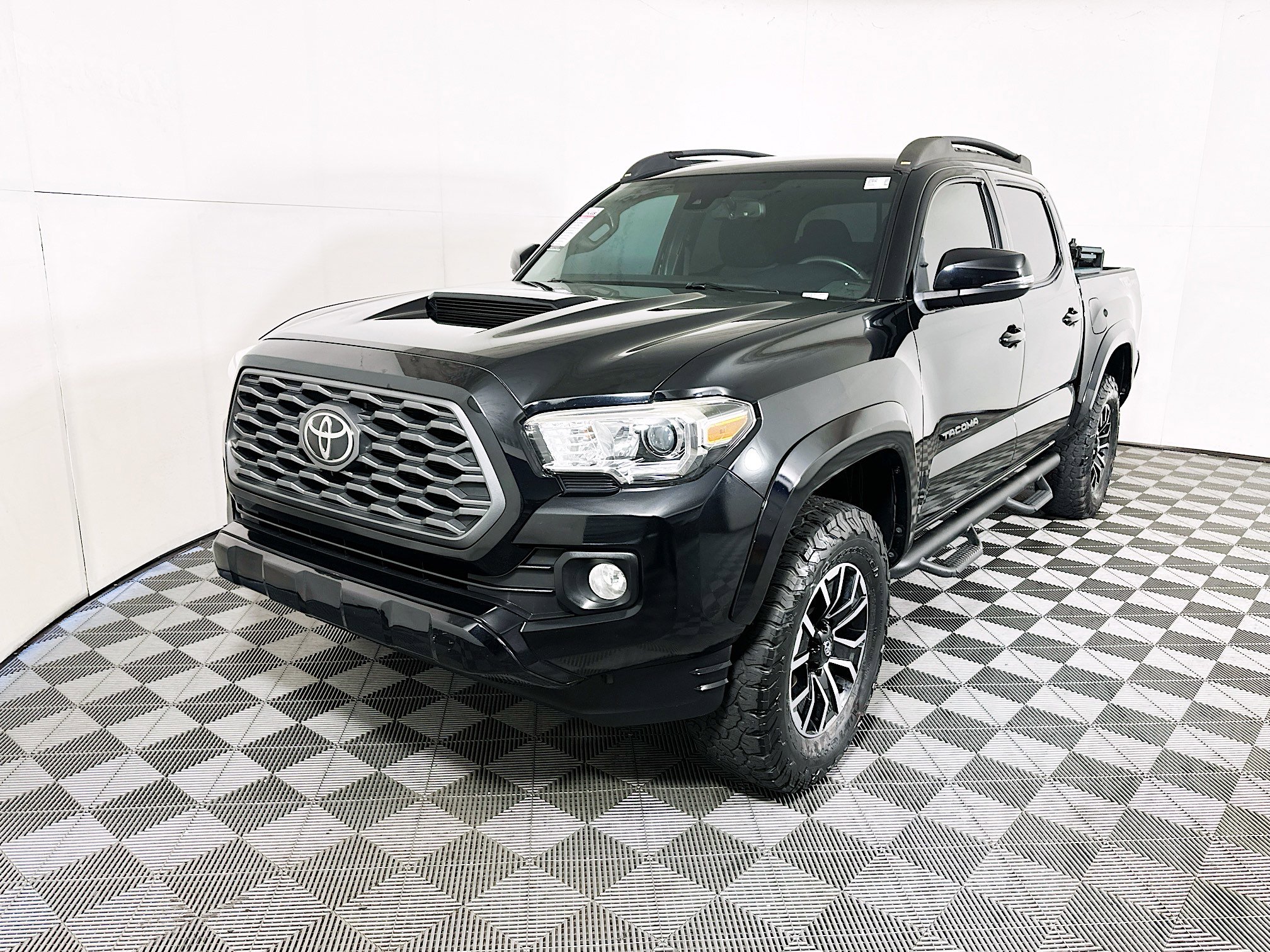 Used 2021 Toyota Tacoma TRD Sport image 7