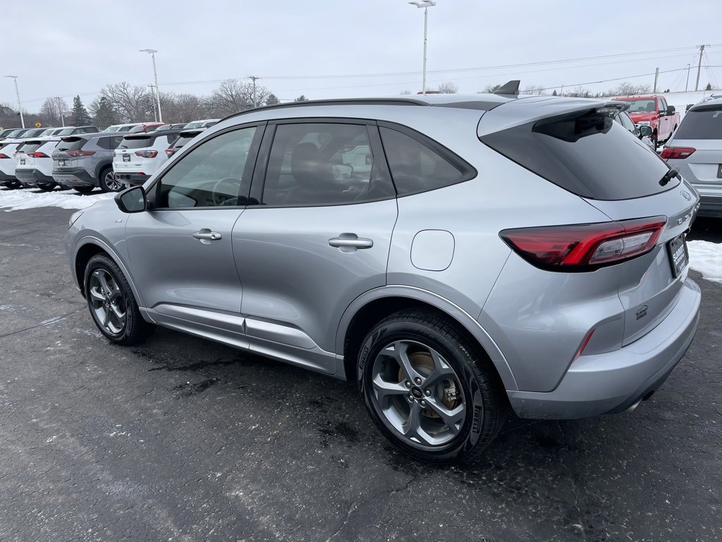 Used 2024 Ford Escape ST-Line image 5