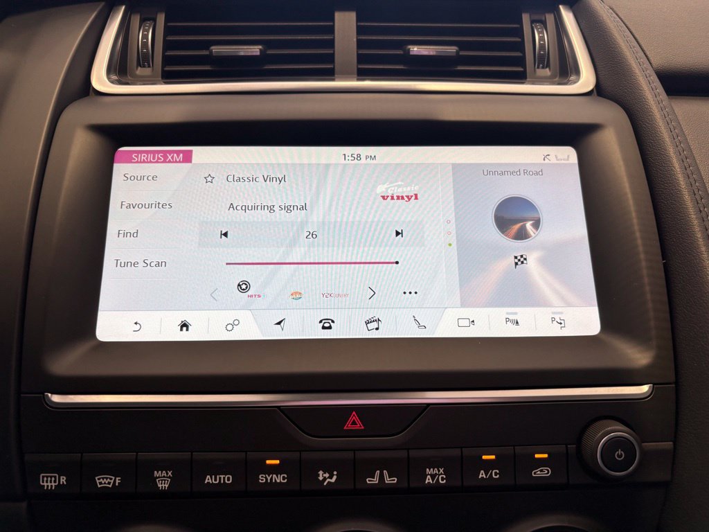 Used 2020 Jaguar E-PACE SE AWD/4WD image 32