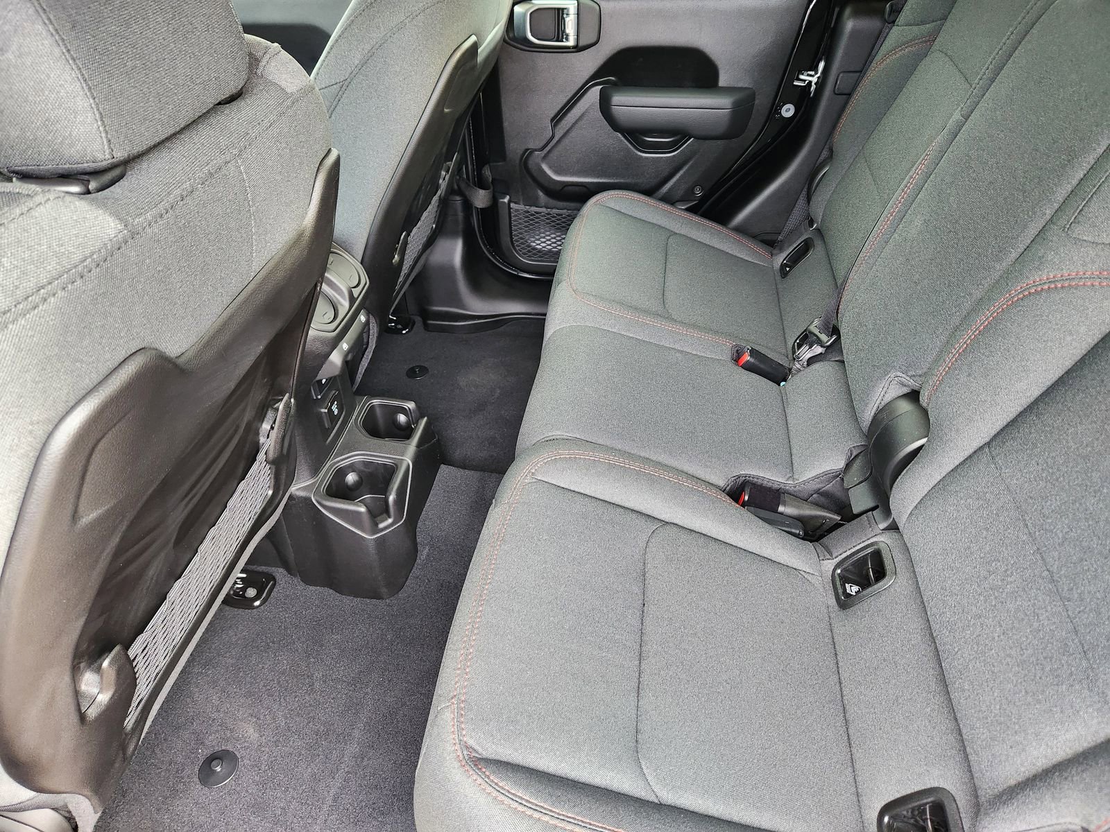 Used 2026 Jeep Gladiator Rubicon image 39