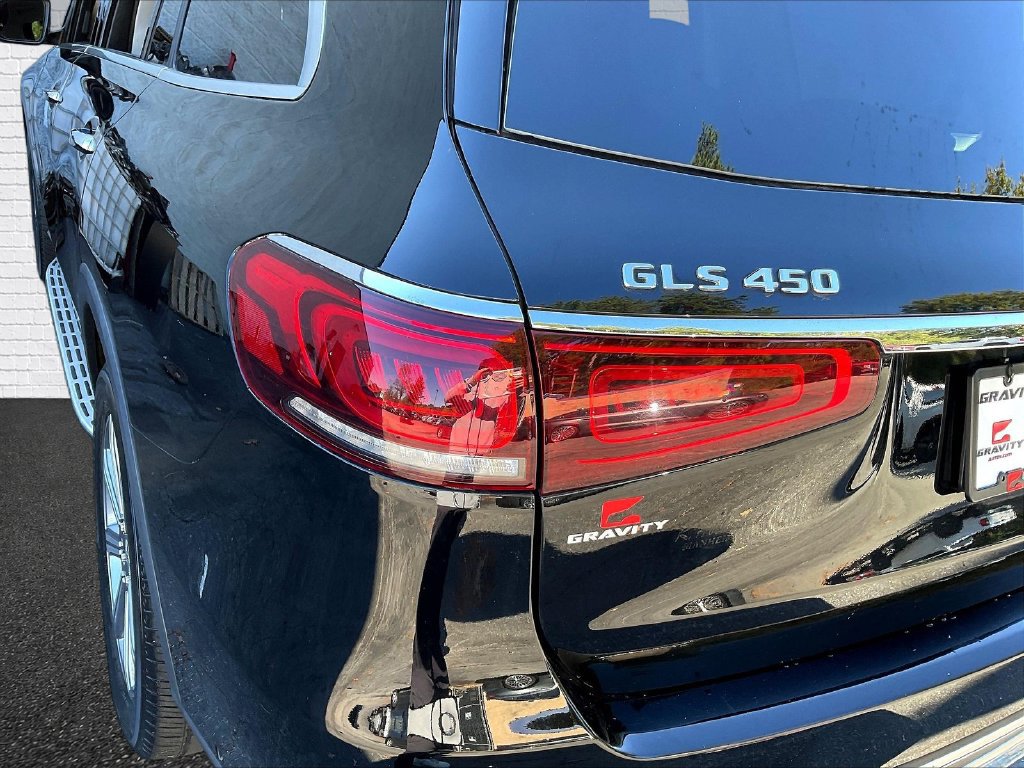 Used 2023 Mercedes-Benz GLS 450 4MATIC image 16