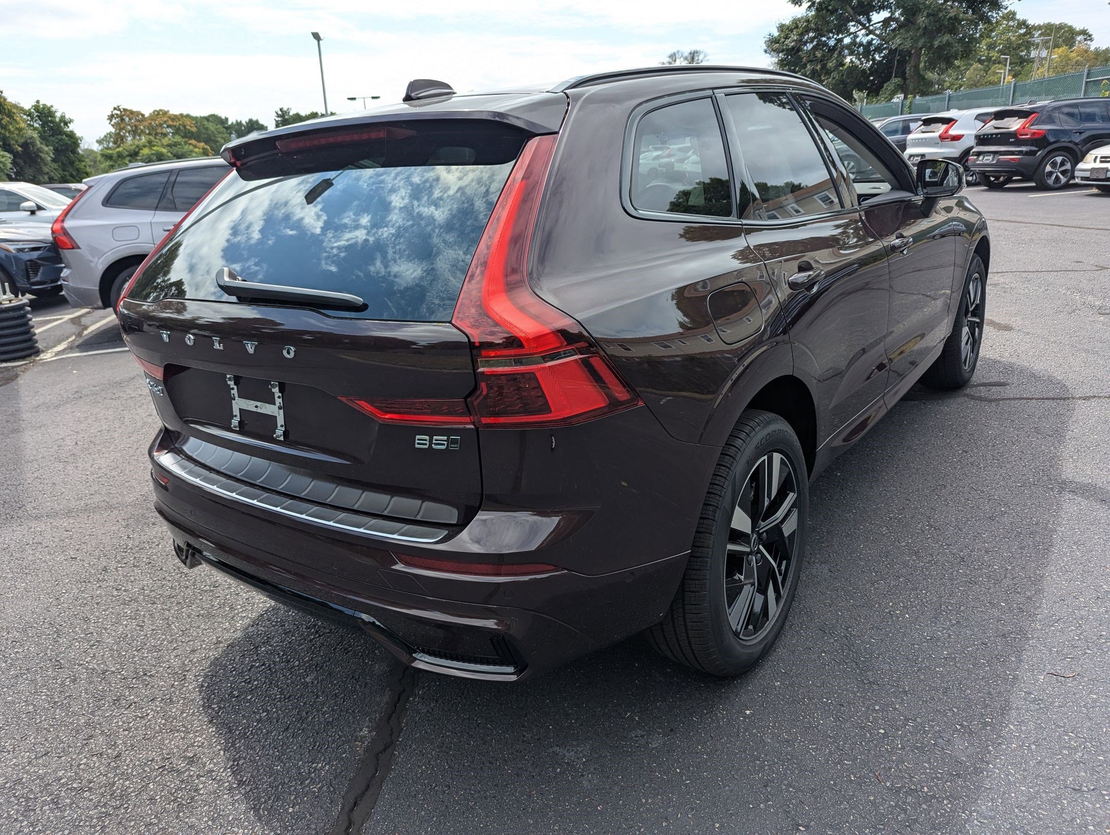 New 2026 Volvo XC60 B5 Plus w/ Protection Package Premier image 4