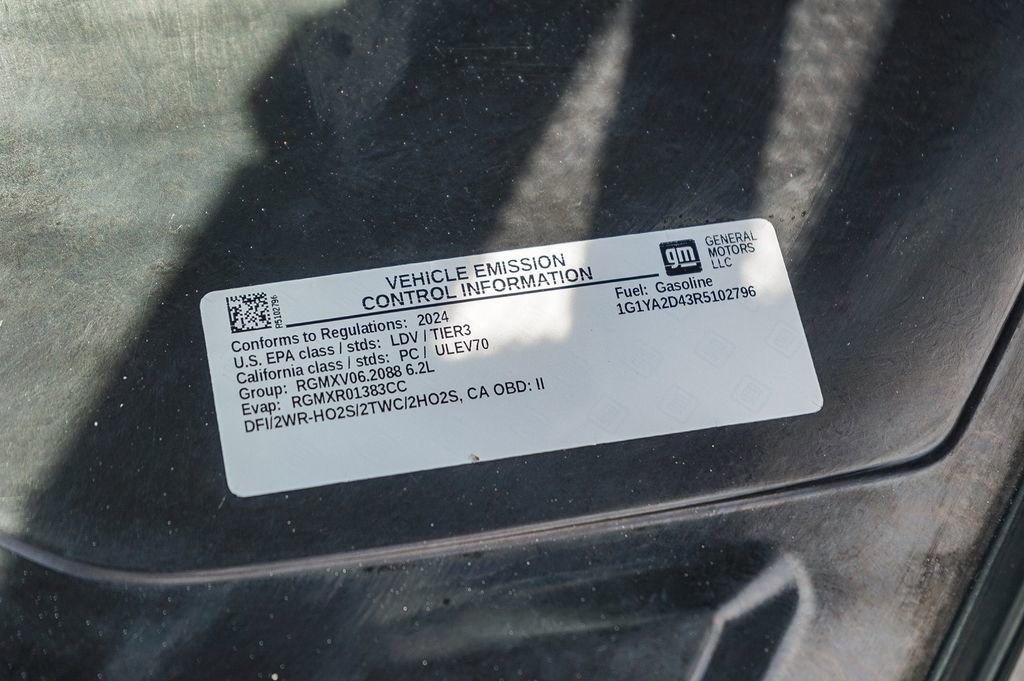 Used 2024 Chevrolet Corvette Stingray Coupe w/ 1LT image 31