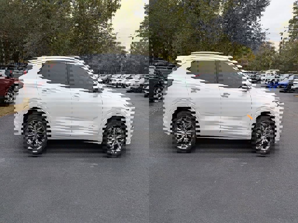 New 2026 Buick Encore GX Avenir w/ Avenir Technology Package image 3
