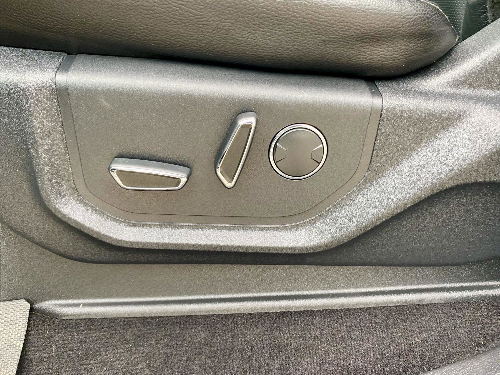 Used 2017 Ford F150 Lariat image 24