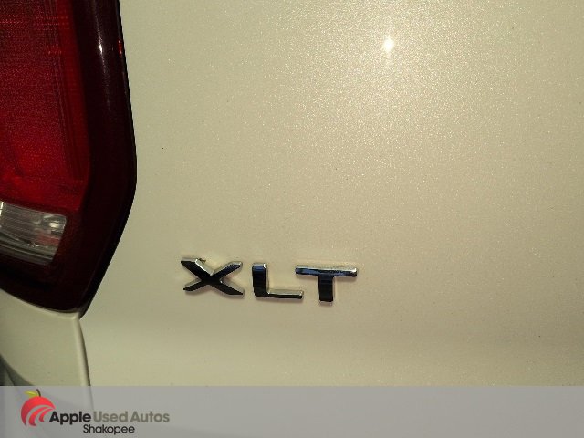 Used 2017 Ford Explorer XLT w/ Equipment Group 202A image 8