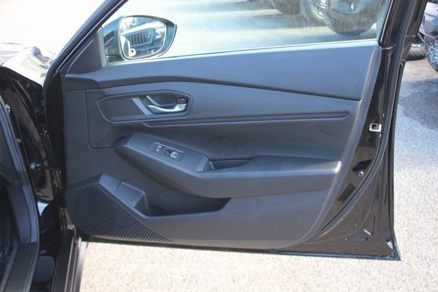 Used 2024 Honda Accord EX image 27