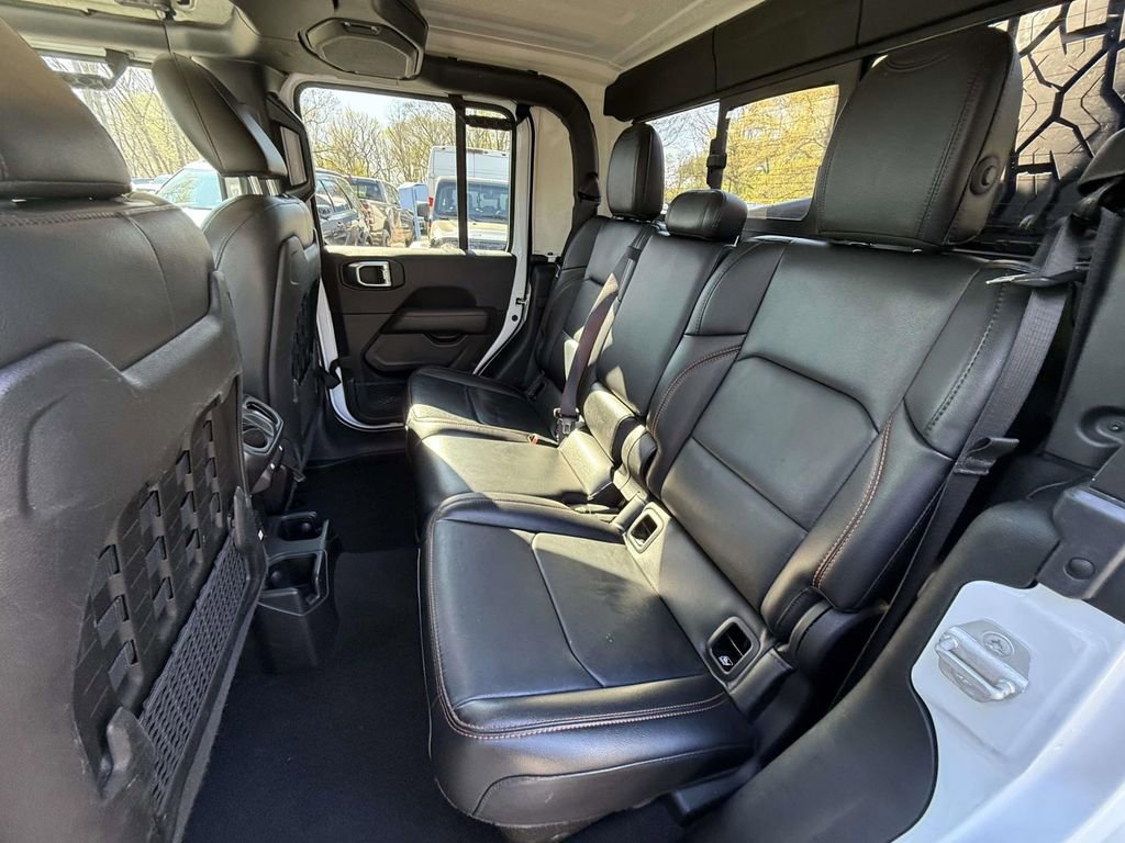 Used 2021 Jeep Gladiator Mojave w/ Cold Weather Group image 9