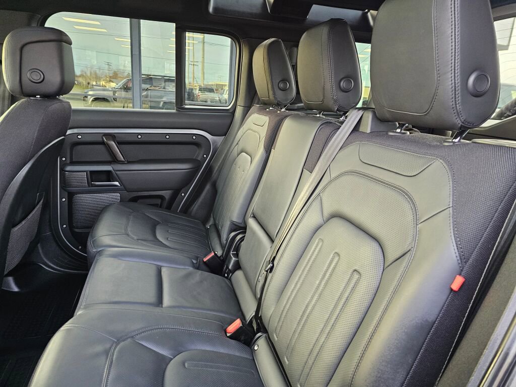 Used 2024 Land Rover Defender 110 X image 15