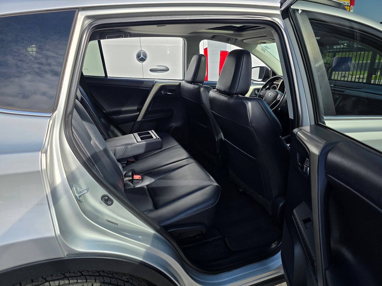 Used 2013 Toyota RAV4 Limited FWD image 19