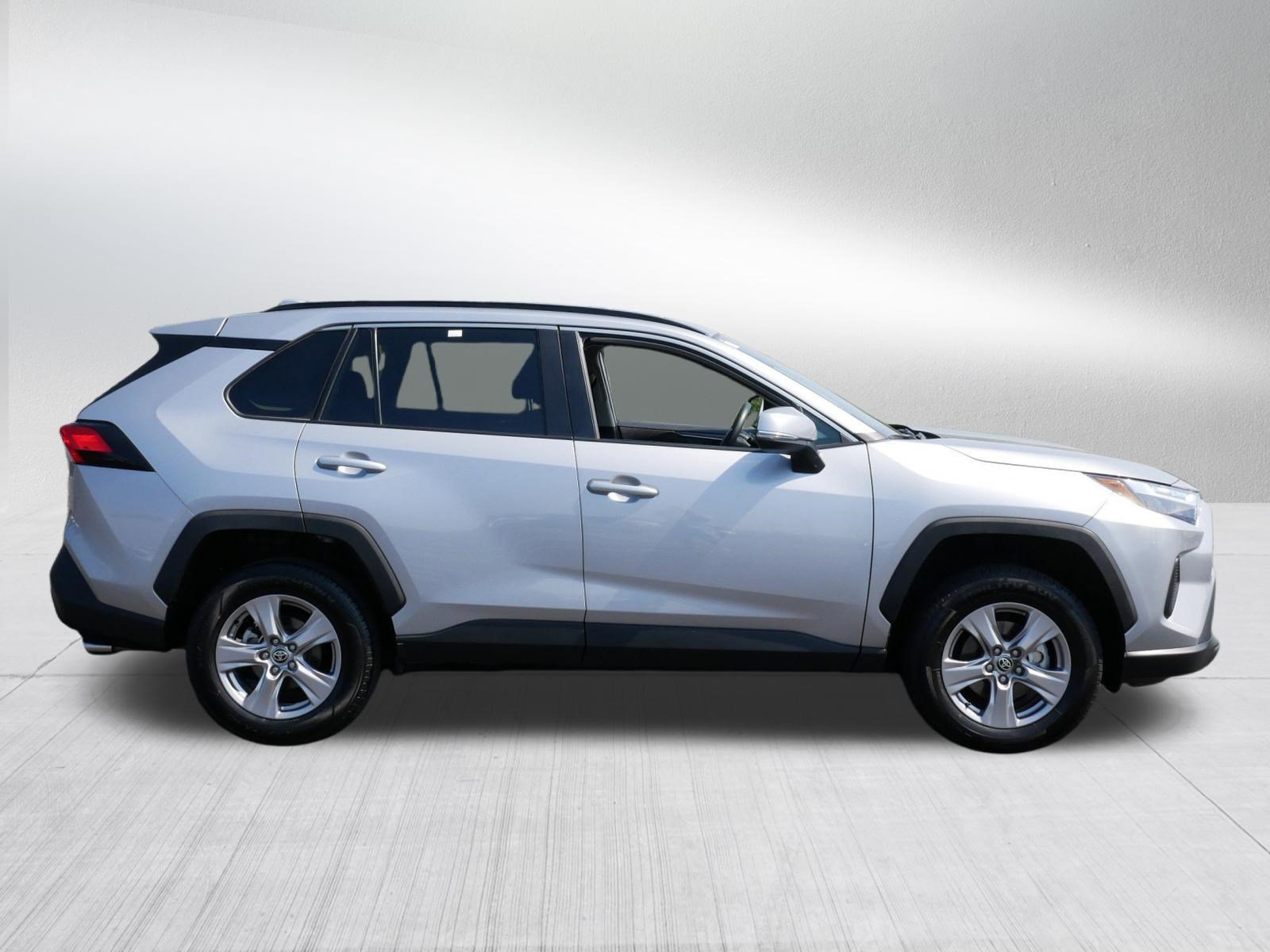 Certified 2025 Toyota RAV4 XLE AWD/4WD image 8