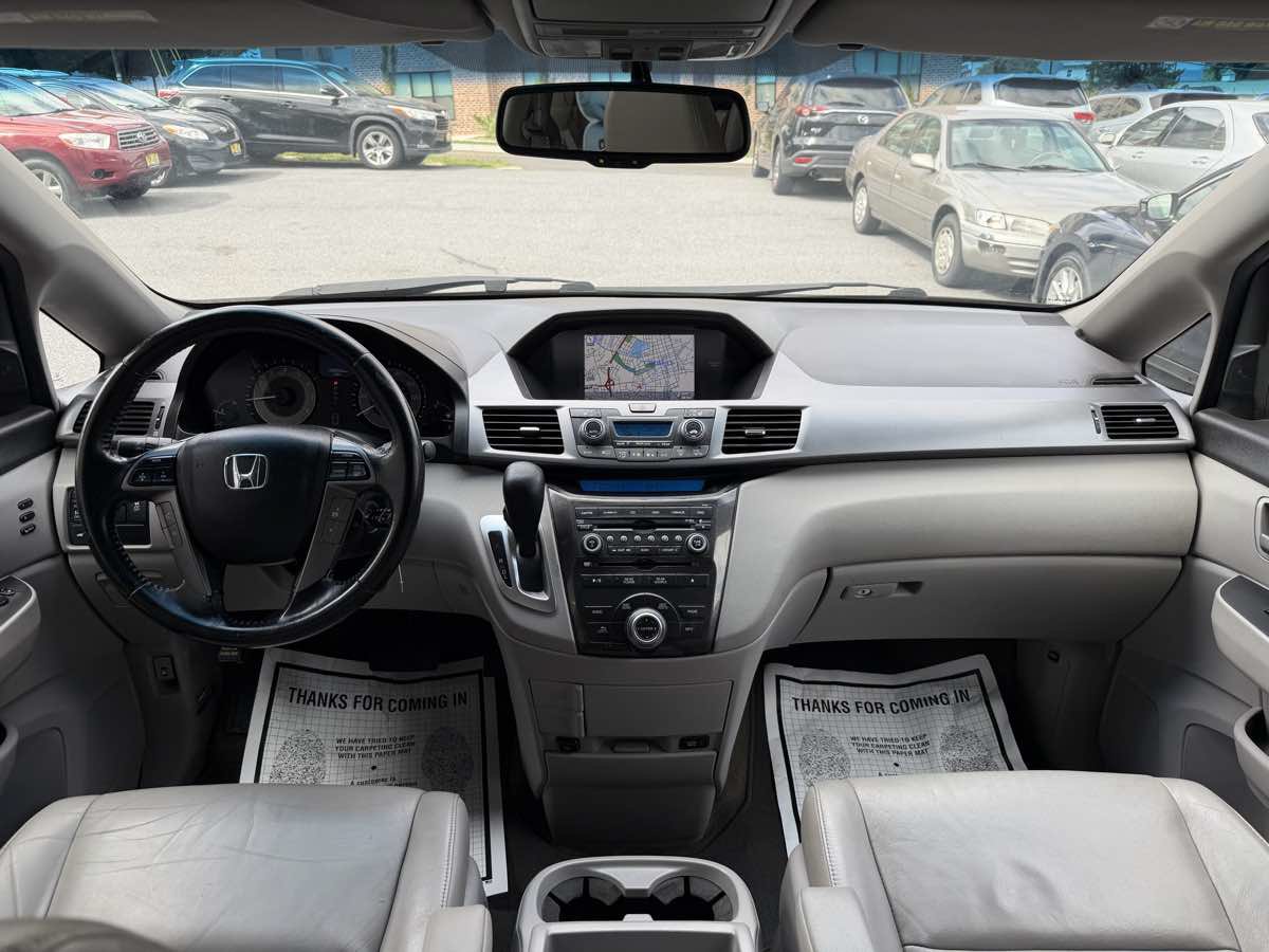 Used 2011 Honda Odyssey Touring image 13
