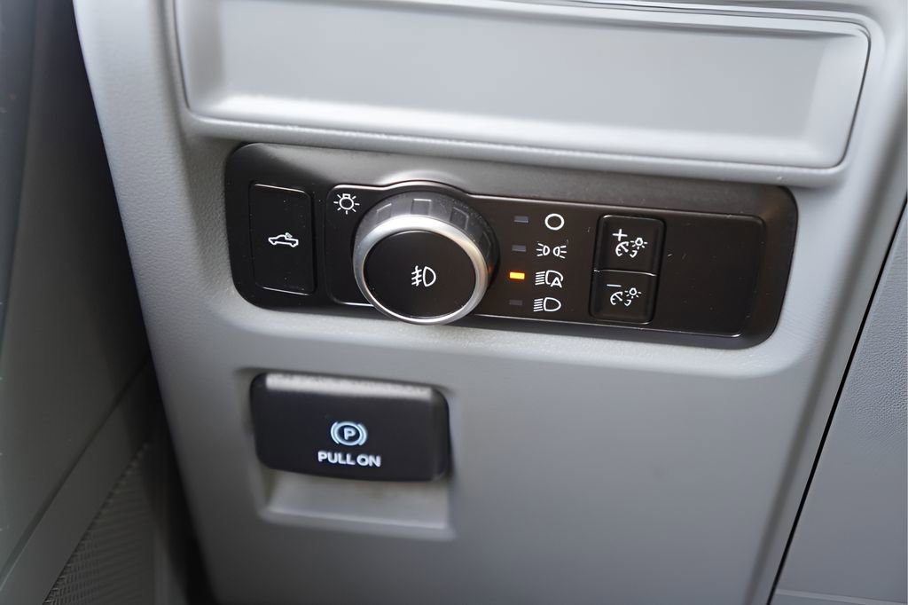 Used 2023 Ford F150 XLT w/ Trailer Tow Package image 24