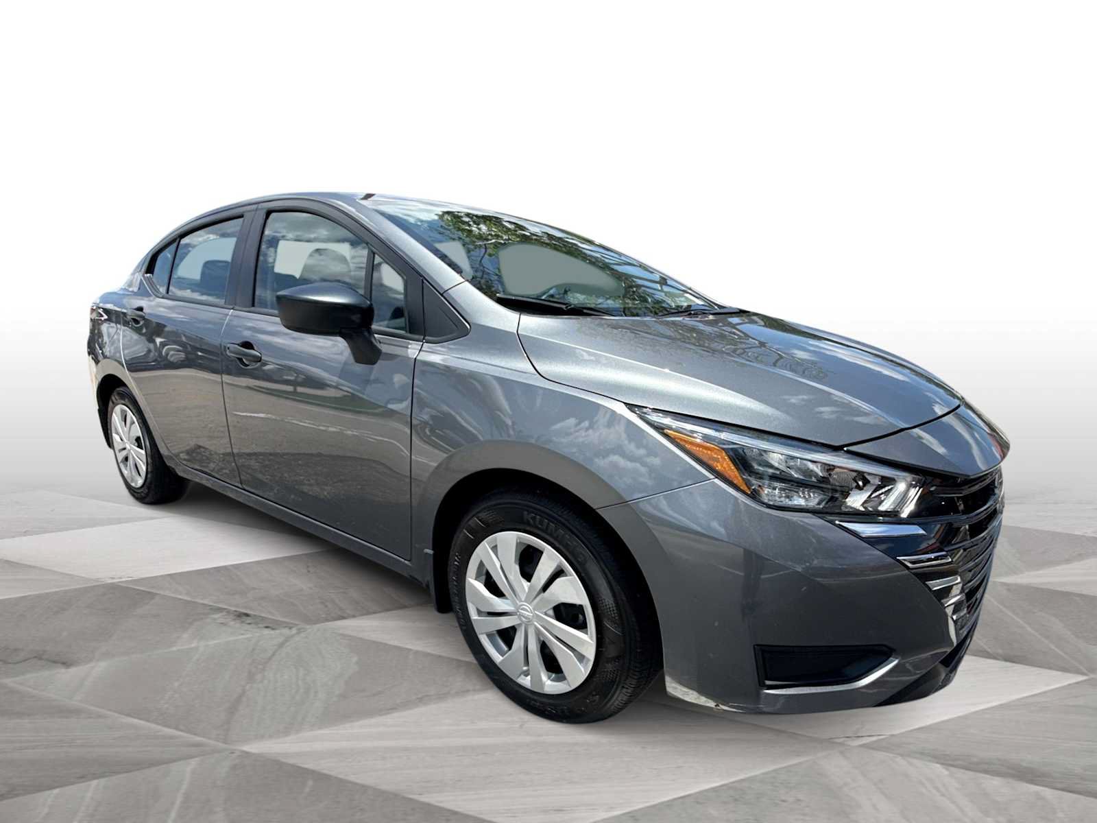 Used 2025 Nissan Versa S w/ Trunk Package FWD image 2