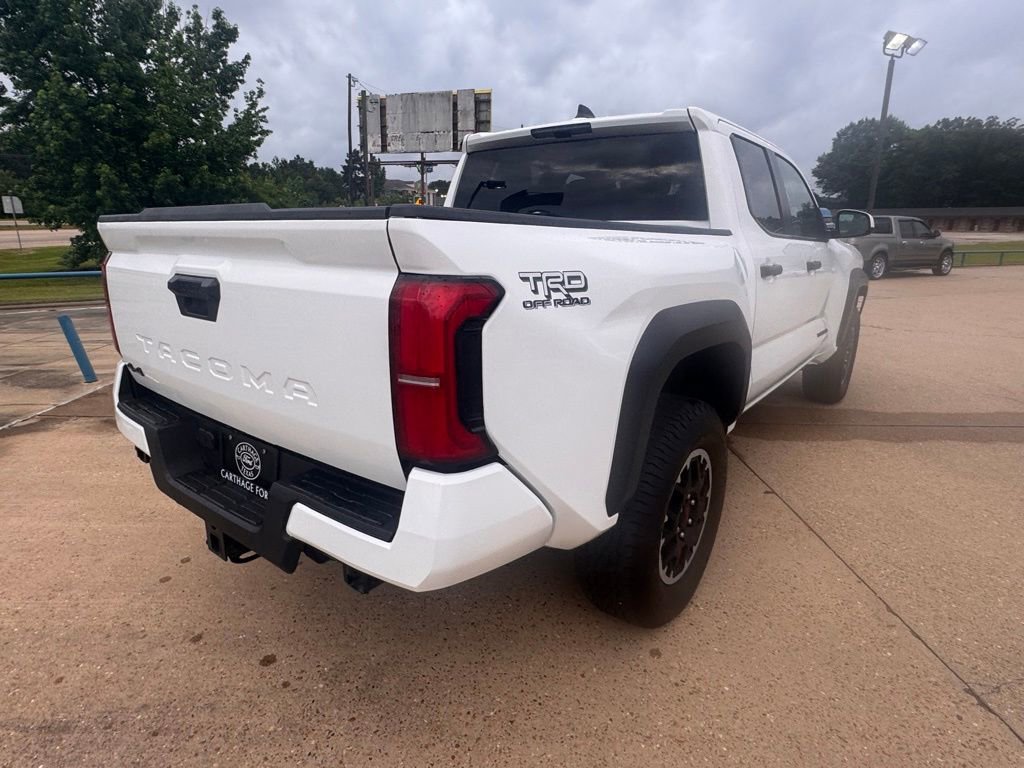 Used 2024 Toyota Tacoma TRD Off-Road AWD/4WD image 5