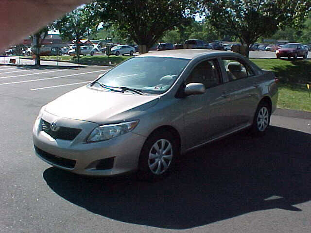 Used 2009 Toyota Corolla LE w/ All Weather Guard Pkg image 4