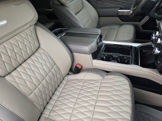 Used 2026 Ford F250 Platinum w/ Platinum Plus Package AWD/4WD image 12