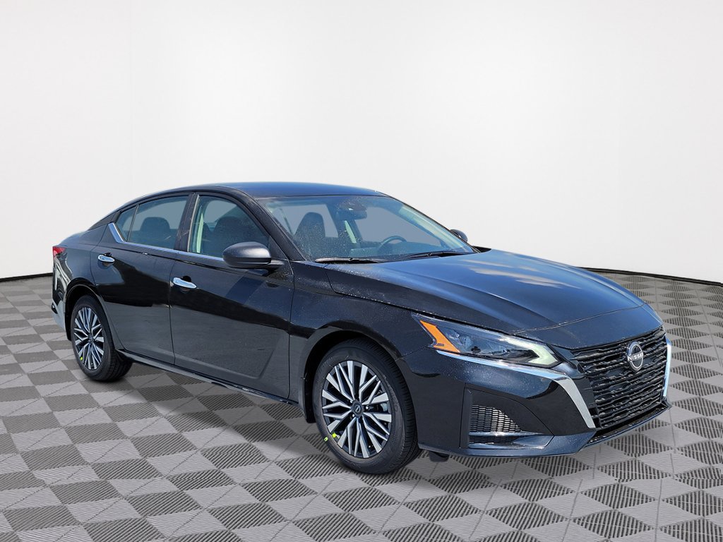 New 2026 Nissan Altima 2.5 SV FWD image 2