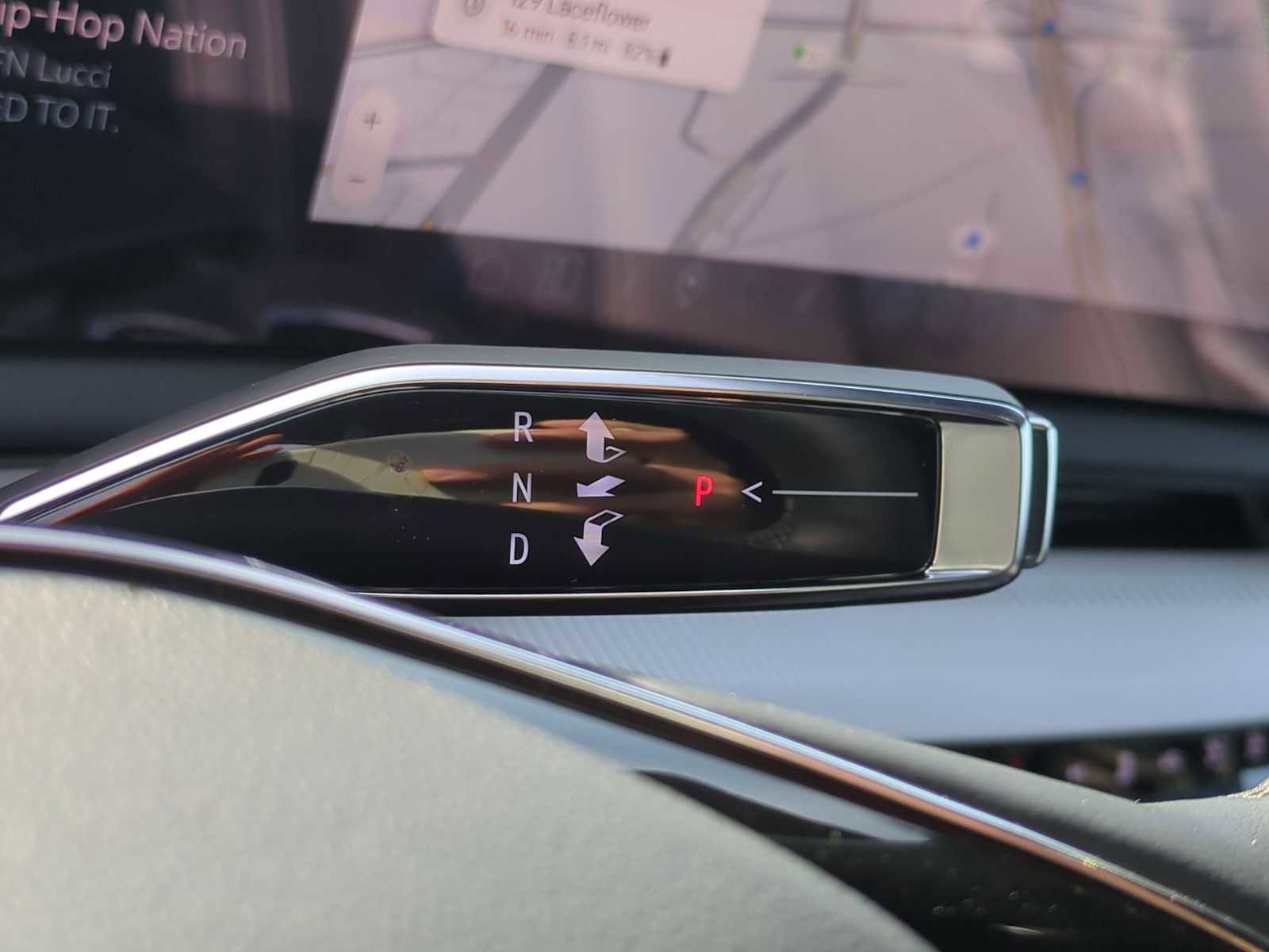 Used 2025 Cadillac Optiq Luxury 1 image 22