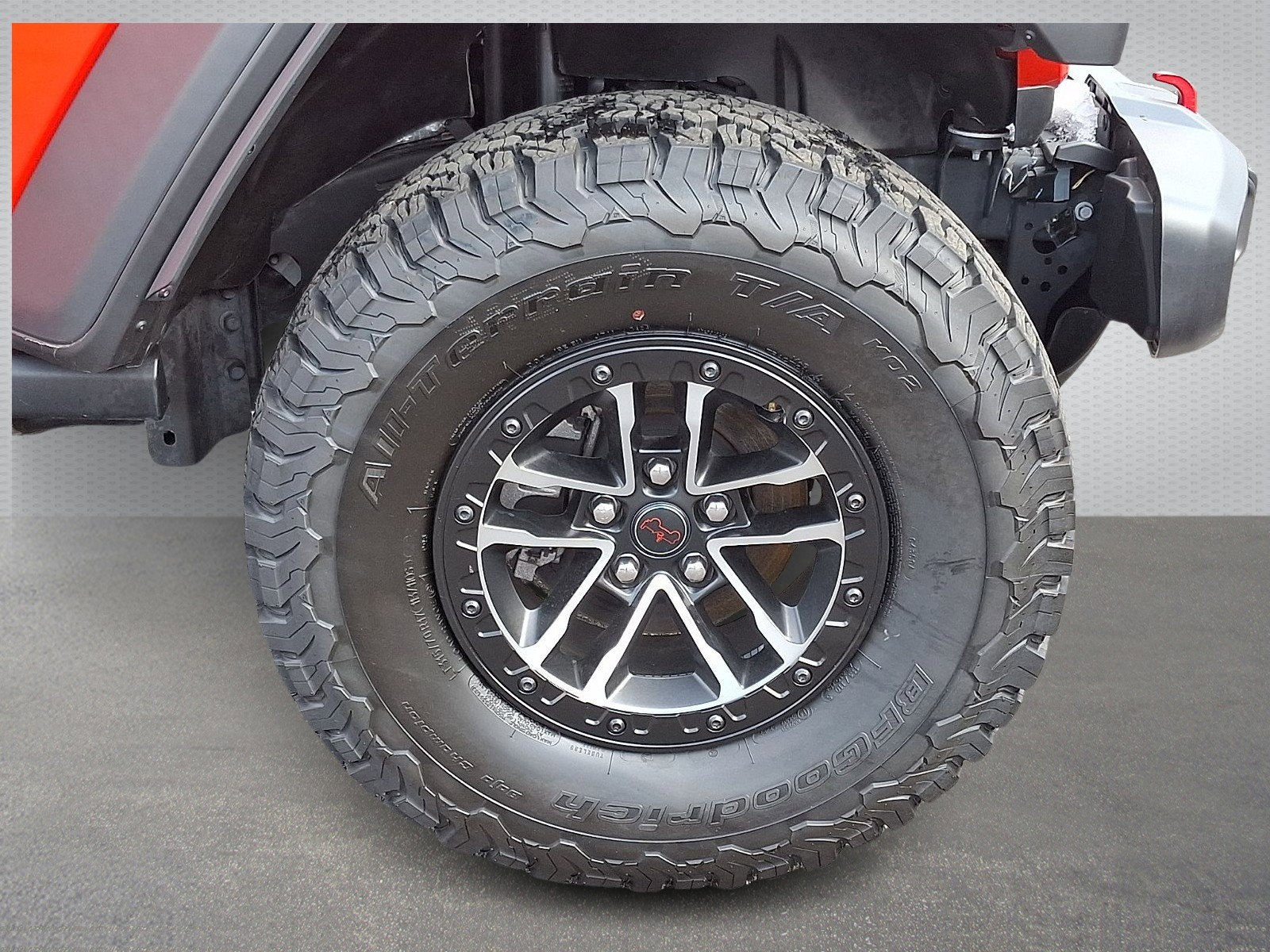 Used 2024 Jeep Wrangler Unlimited Rubicon w/ XTREMEE 35" Tire Package image 8