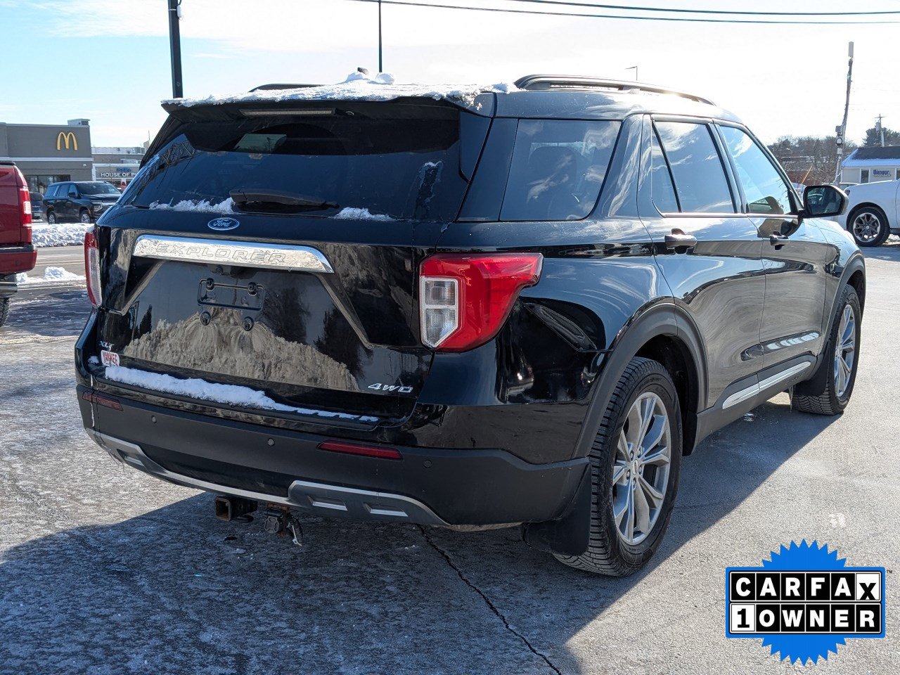 Certified 2022 Ford Explorer XLT w/ Equipment Group 202A image 4