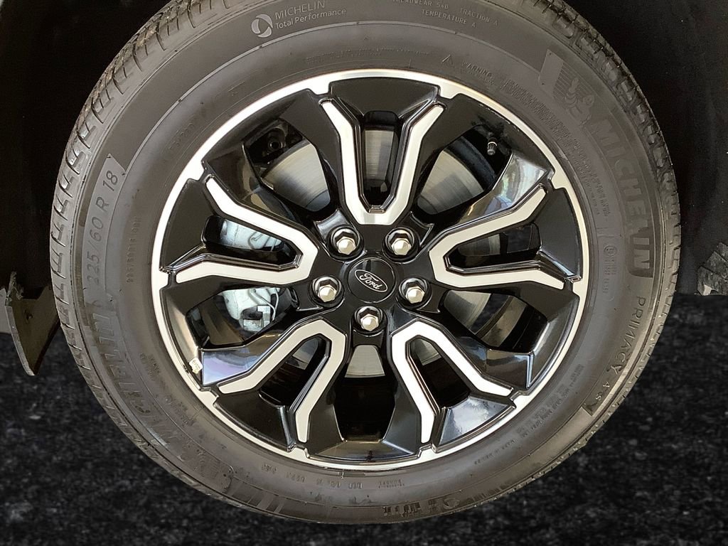 Used 2023 Ford Maverick Lariat w/ Lariat Luxury Package image 26