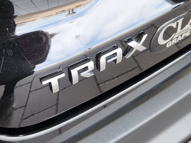 Used 2026 Chevrolet Trax LS FWD image 8