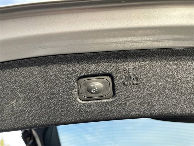 Used 2016 Ford Edge Titanium w/ Technology Package image 18