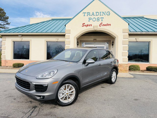 Used 2017 Porsche Cayenne image 3