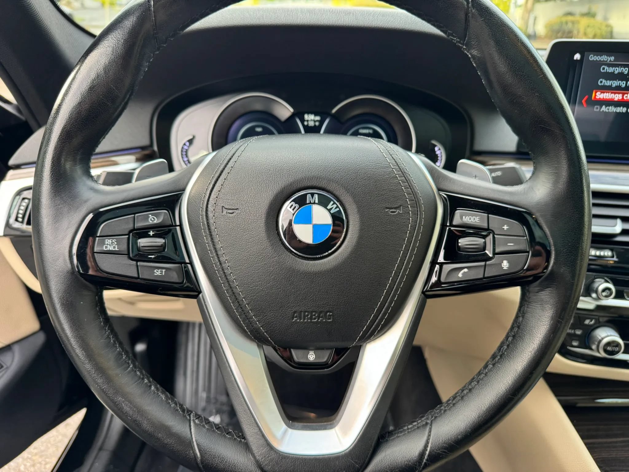 Used 2018 BMW 530e xDrive AWD/4WD image 30