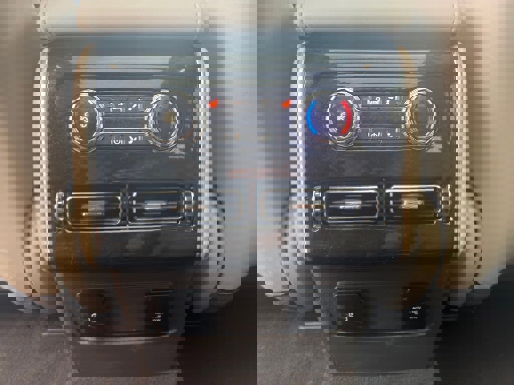 Used 2023 Lincoln Aviator AWD w/ Premium Package image 33