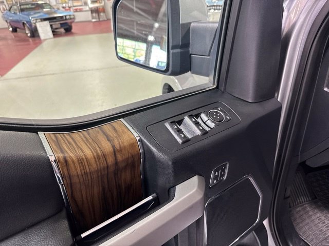 Used 2020 Ford F150 Lariat AWD/4WD image 17