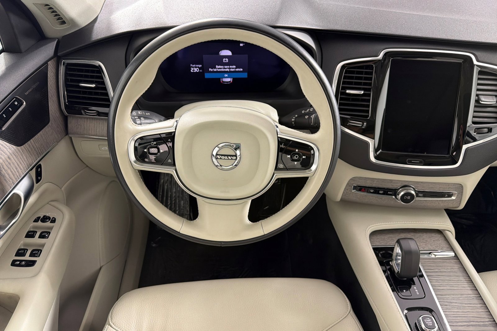 Used 2024 Volvo XC90 B6 Plus AWD/4WD image 13