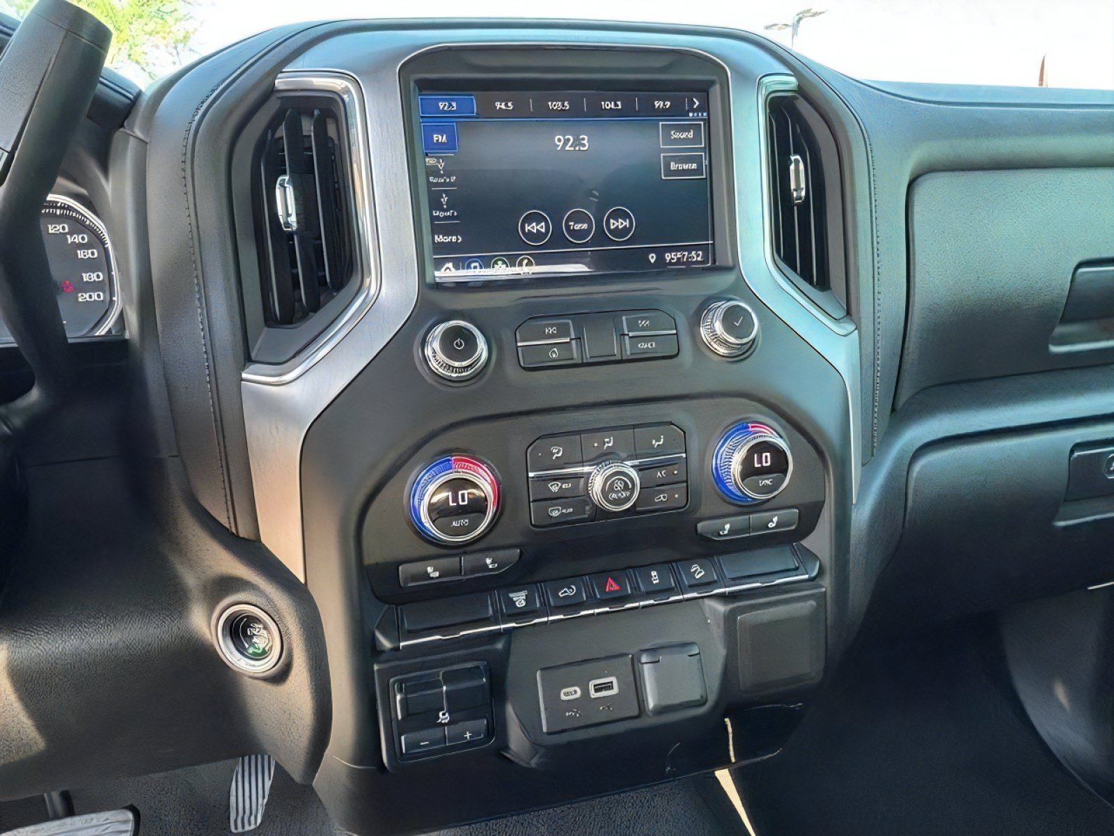 Used 2022 GMC Sierra 2500 SLE w/ SLE Convenience Package AWD/4WD image 14