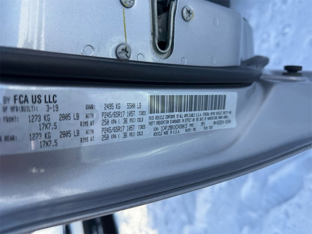 Used 2019 Jeep Cherokee Trailhawk image 31