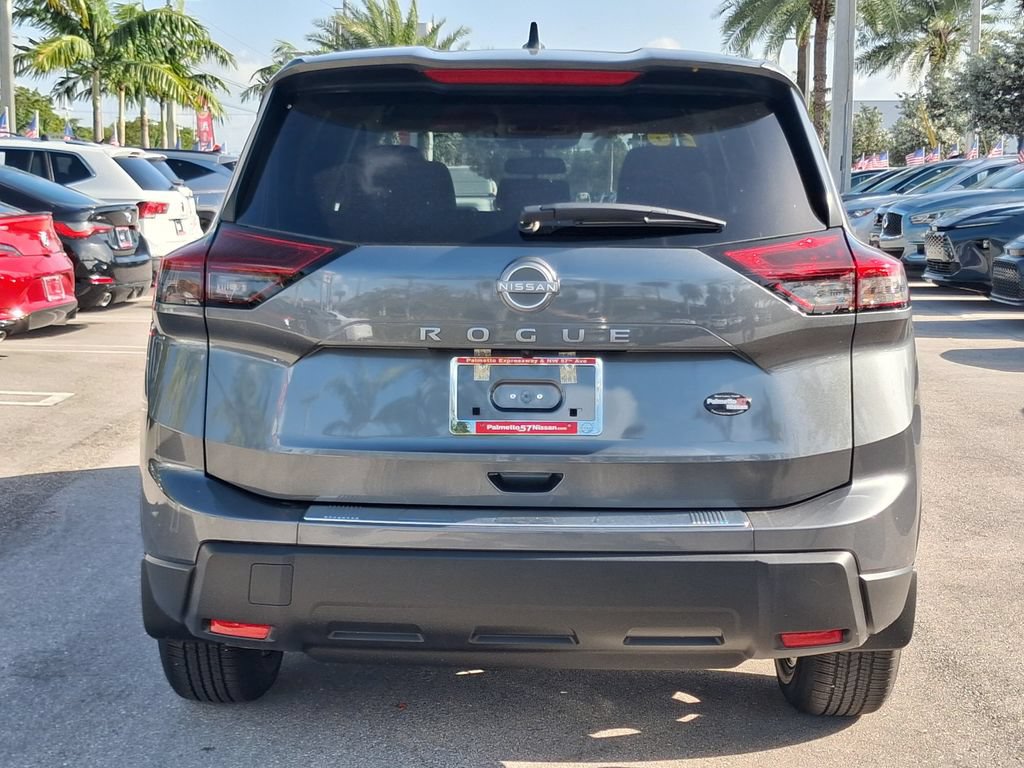 Used 2026 Nissan Rogue SV FWD image 5