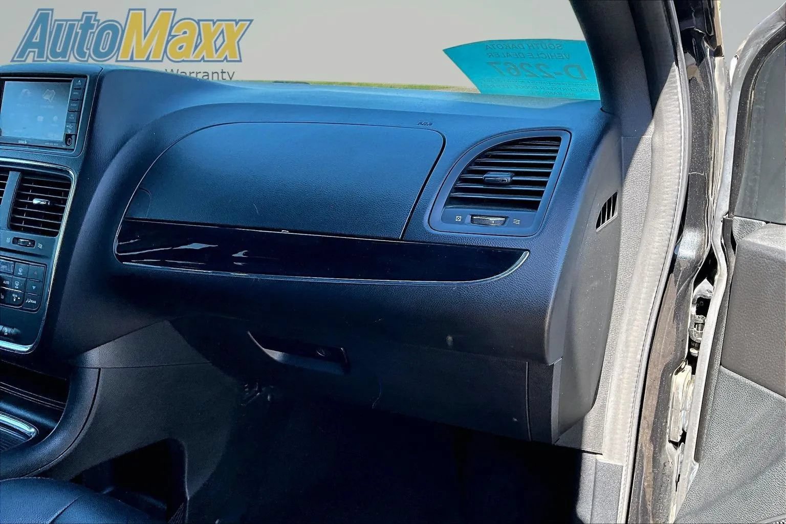 Used 2018 Dodge Grand Caravan GT FWD image 25