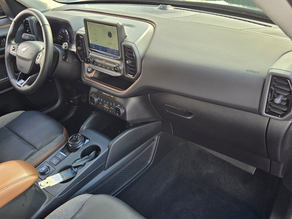 Used 2022 Ford Bronco Sport Outer Banks w/ Tech Package image 16