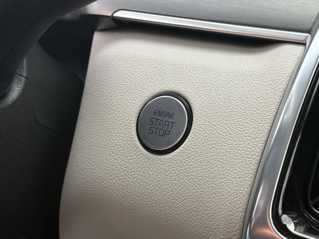 Used 2023 Kia Sorento SX AWD/4WD image 9