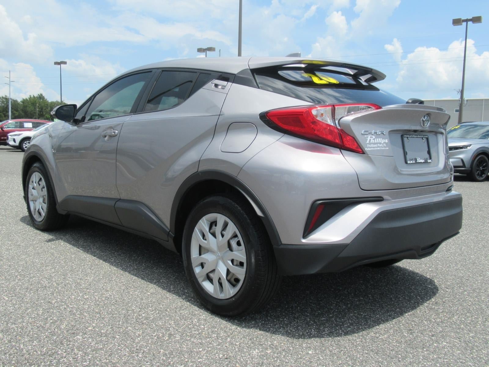 Used 2020 Toyota C-HR LE FWD image 5