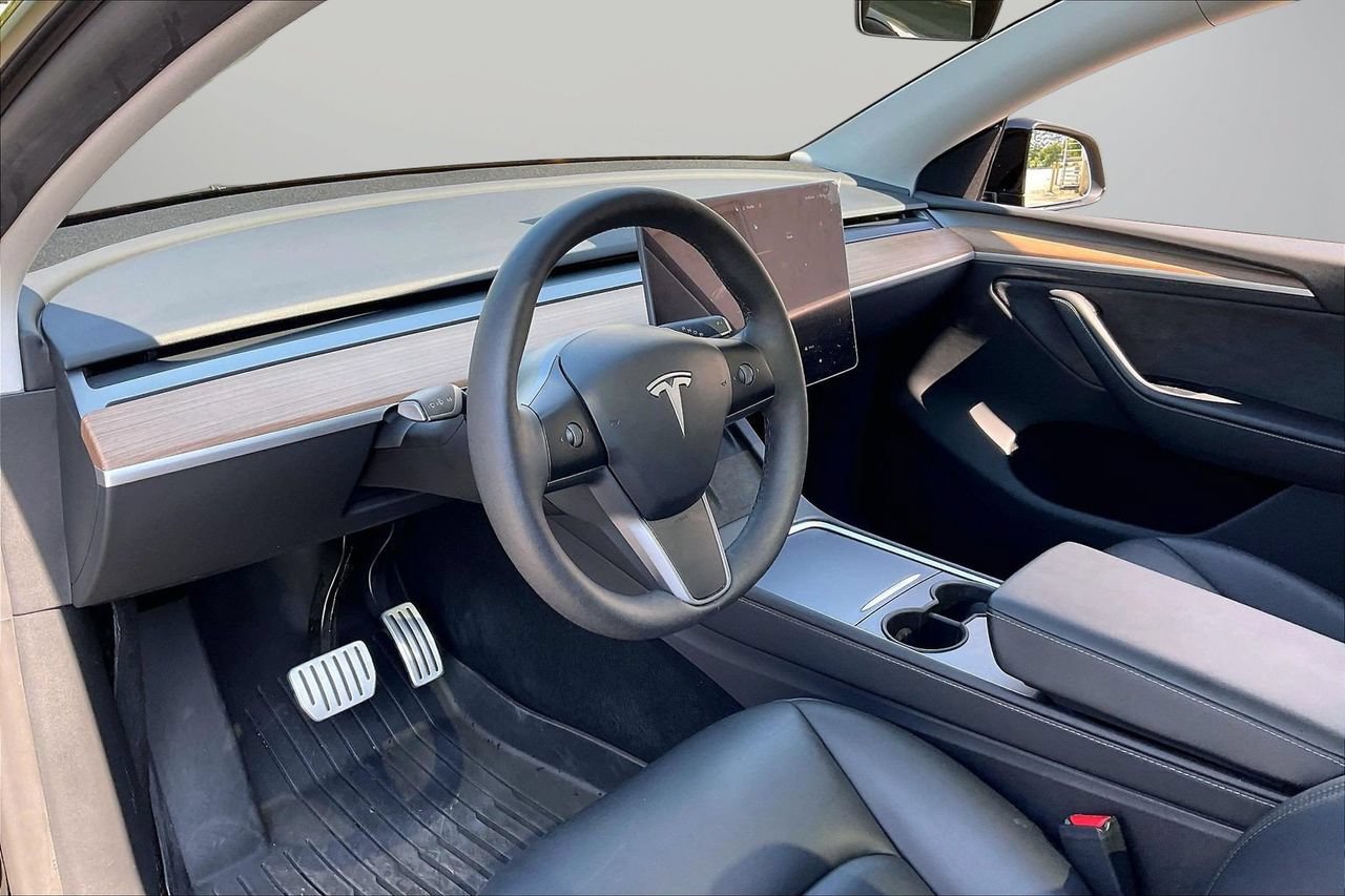 Used 2025 Tesla Model Y Performance AWD/4WD image 20