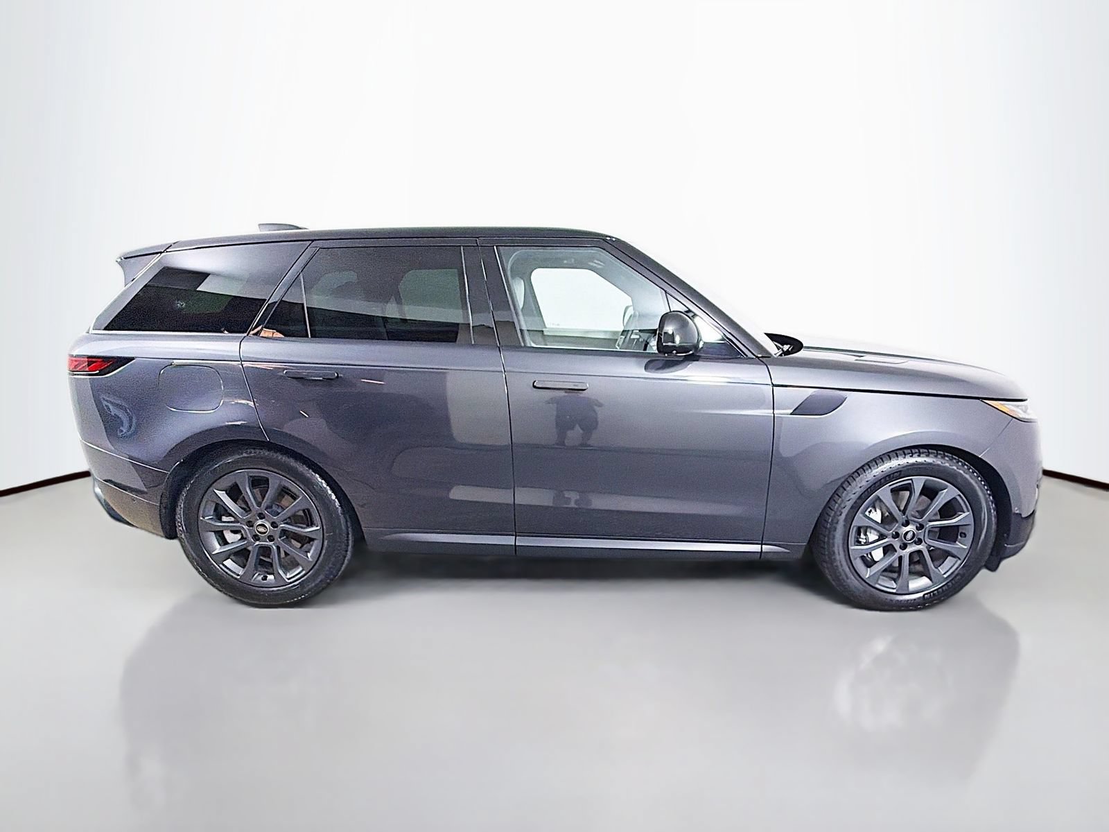Certified 2023 Land Rover Range Rover Sport SE AWD/4WD image 6