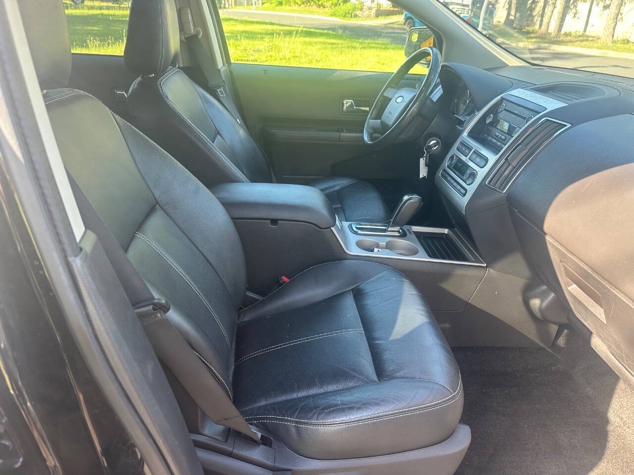 Used 2010 Ford Edge SEL AWD/4WD image 12