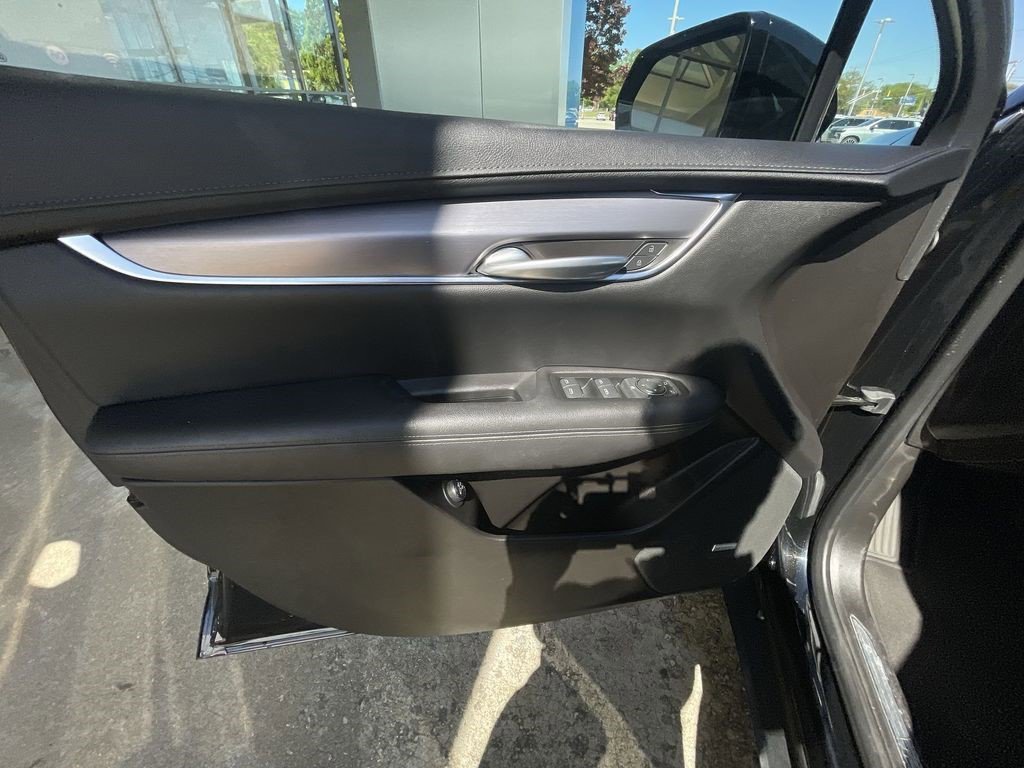 Certified 2023 Cadillac XT5 Luxury image 23
