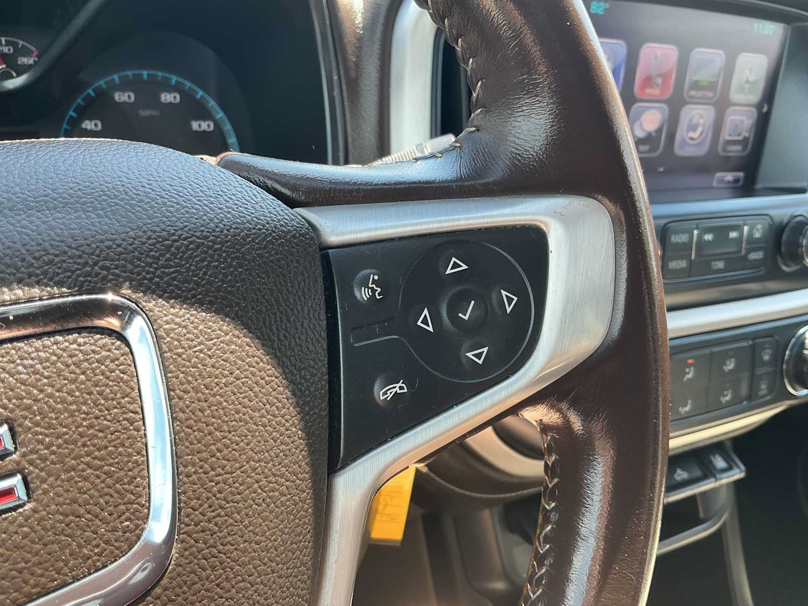 Used 2018 GMC Canyon SLE w/ SLE Convenience Package AWD/4WD image 11